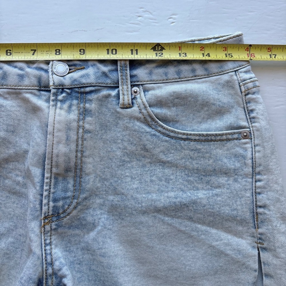 No Boundaries Women 8 Denim Short Bundle 2pk Blue Raw Hem Light Dark Wash Summer - Picture 10 of 12